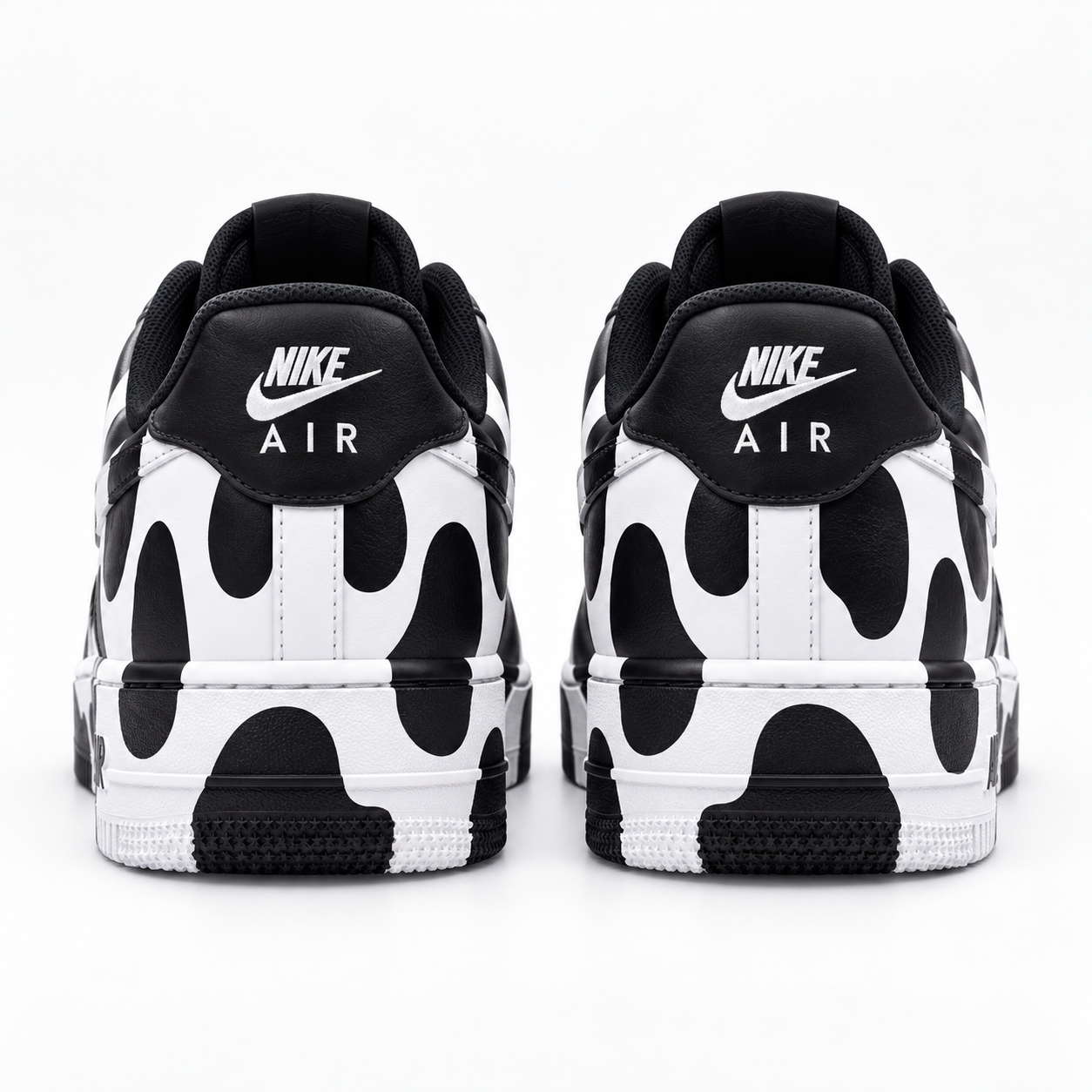 NK1 Custom 101 Spots, vedere din spate